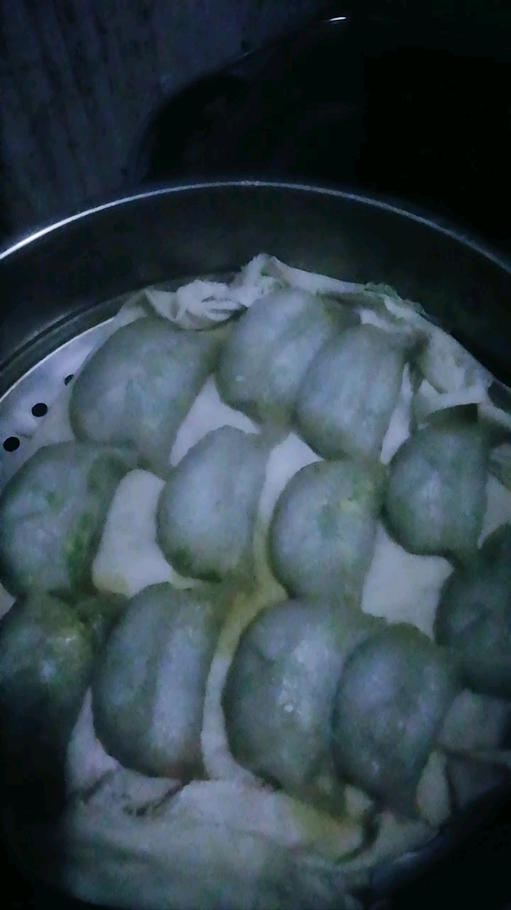自己在家作粉面蒸饺  