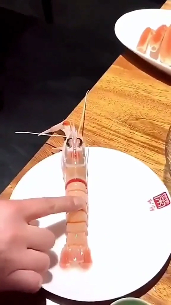 我赌你一定不懂怎么吃鳌虾