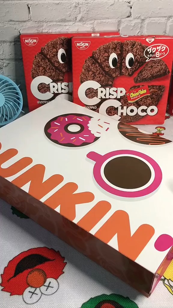 遇到#甜甜圈 我的少女心啊。今天吃完甜甜圈去买裤子 你猜怎么着!!还是最小号!我