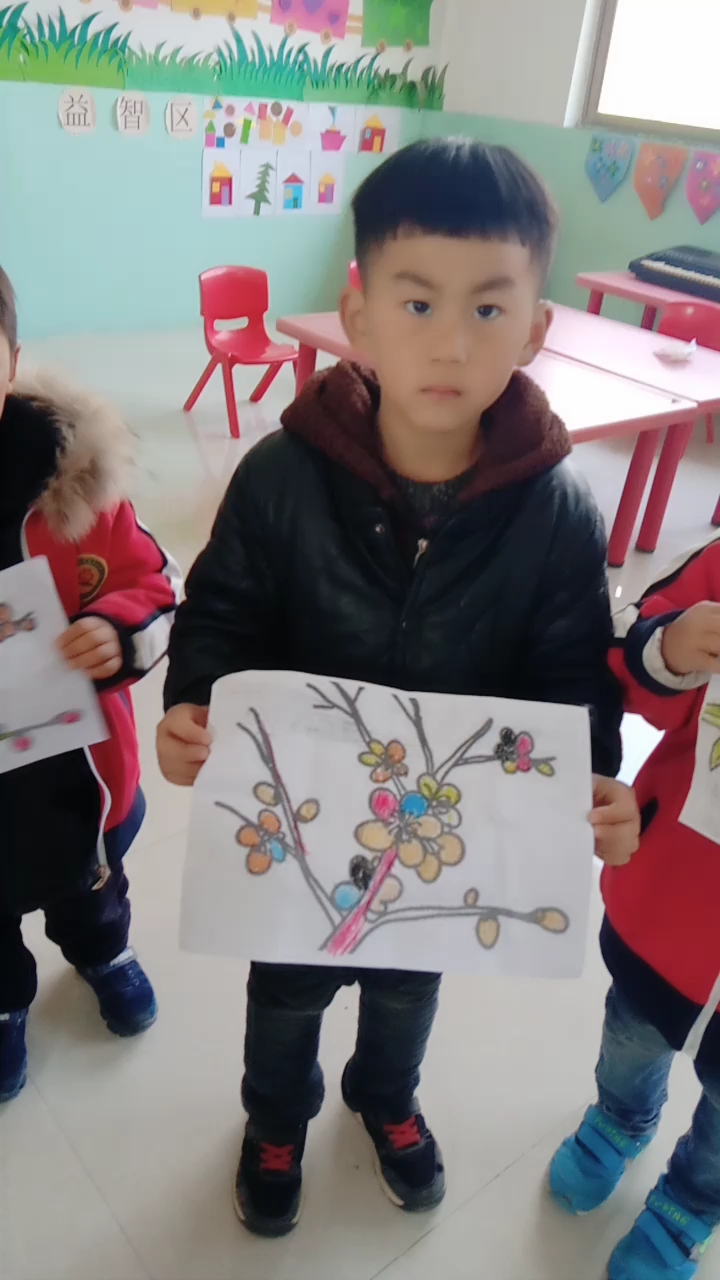 孩子心中的桃花。