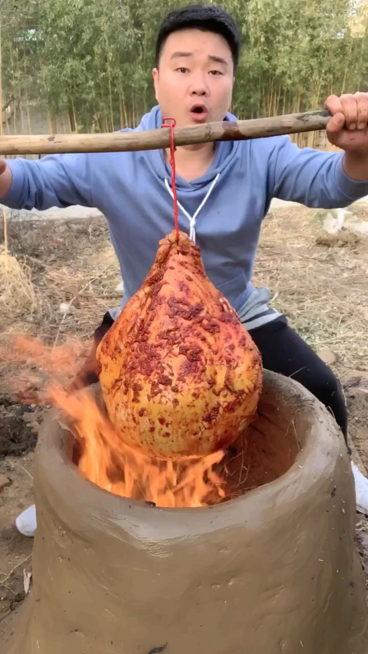 #万物皆可烧烤#用鸭肉牛肚做一个烧烤大餐,拍摄不易 朋友们可以给个双吗?