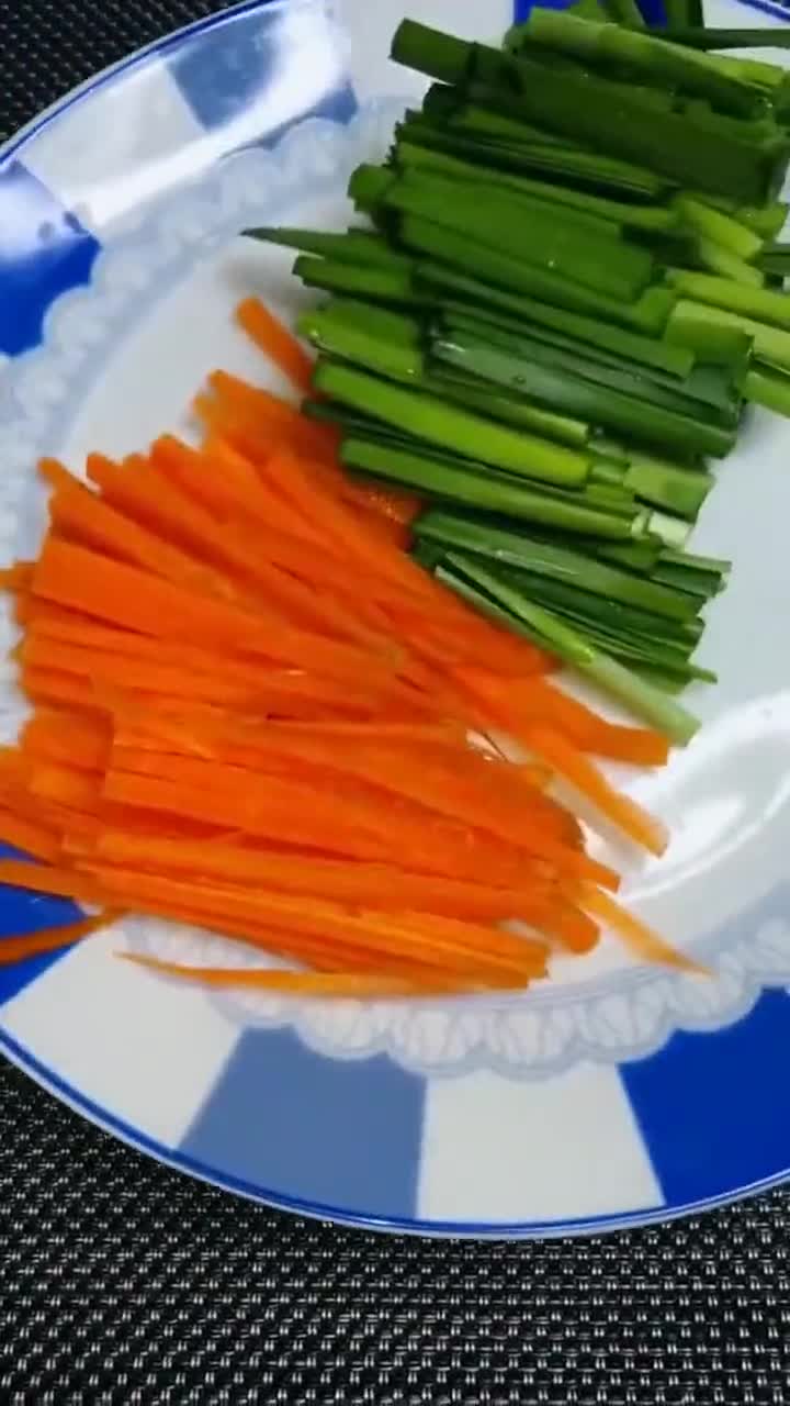 韭菜炒干豆腐皮,超级好吃哦