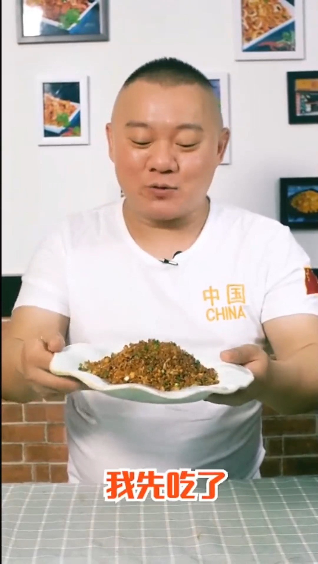 懒人酱油炒饭,不会做饭也可以学会的美食,简单又好吃!