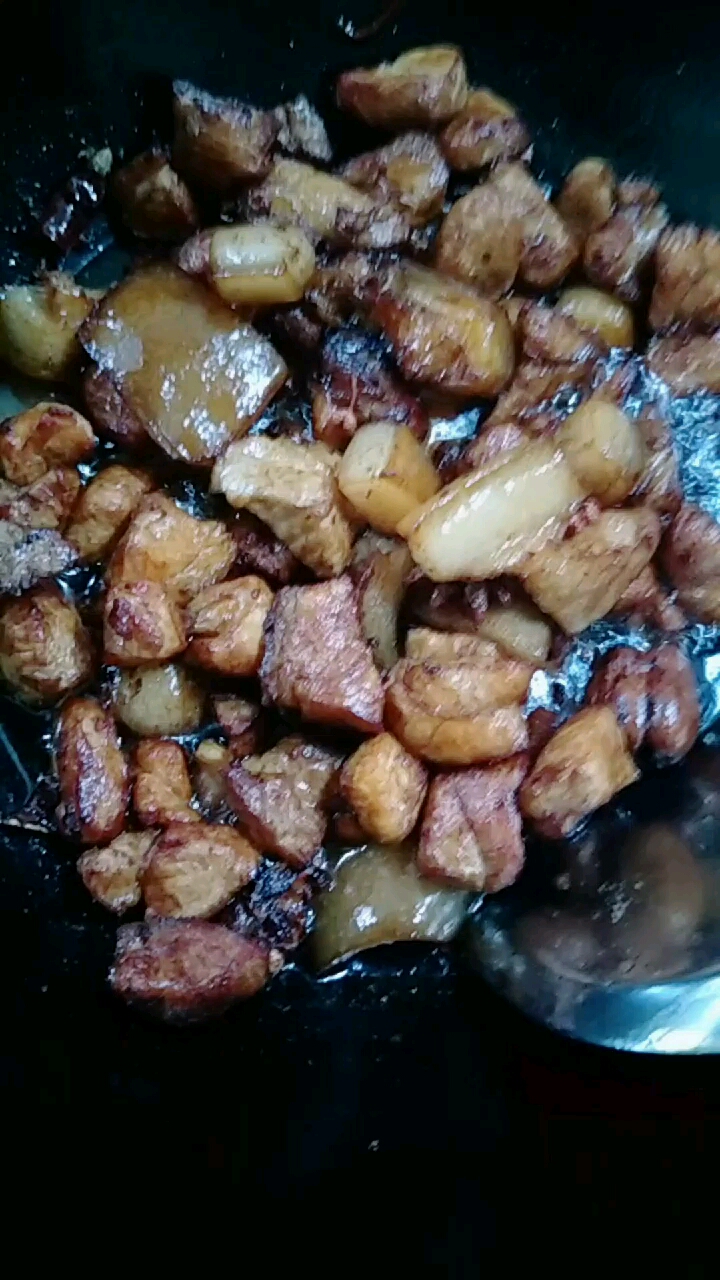 #美食#红烧肉加豆角,还有山药。