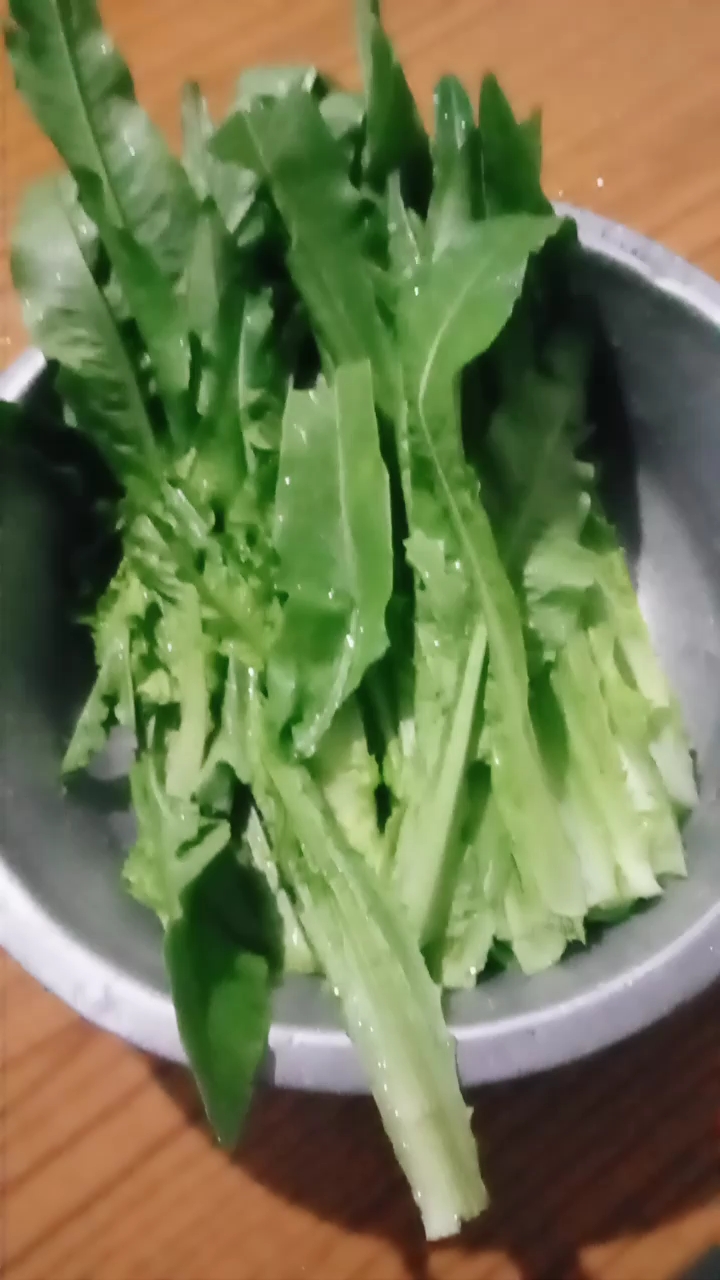 油泼油麦菜!看下一视频!祖传的大吕盆!