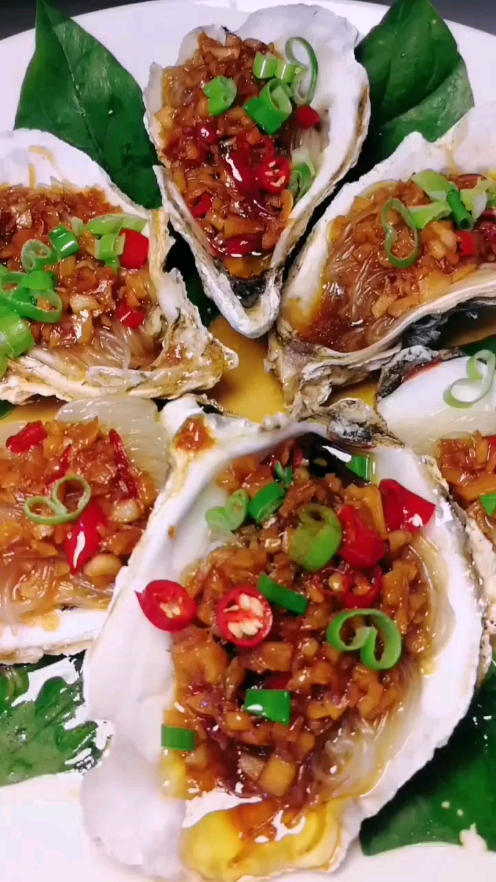 蒜蓉粉丝蒸生蚝做法
