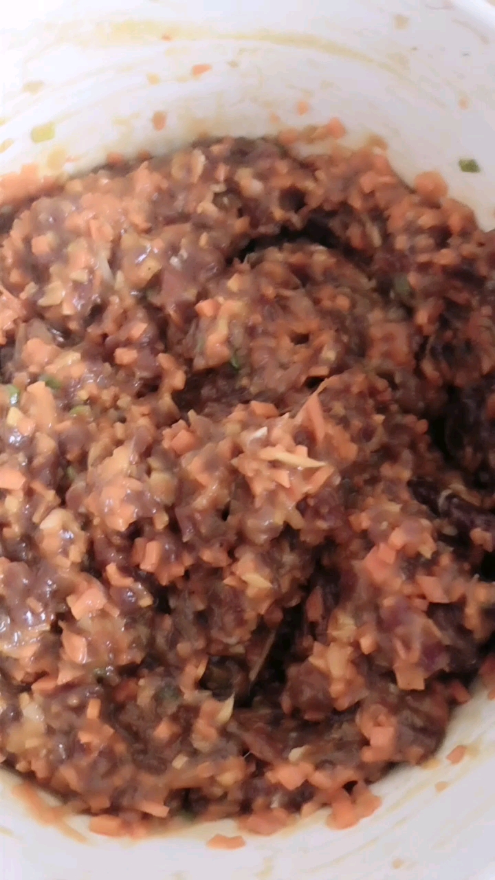 #舌尖上的旅行#牛肉胡萝卜馅饺子