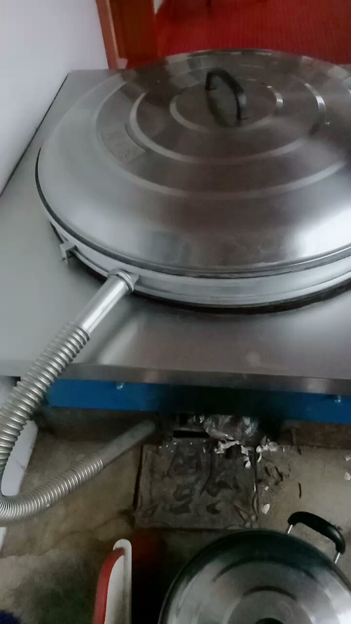 东北农村的铁锅台和无哈气锅盖!