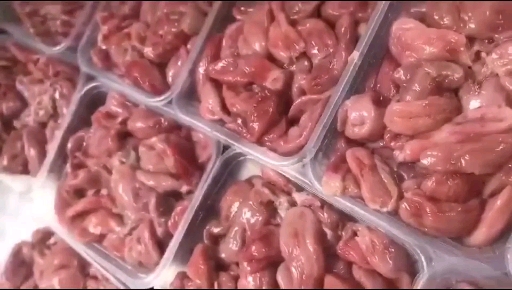 你们要的石斑鱼肚已经杀好啦[奸笑]养胃的鱼肚,口感爽脆嚼劲!热炒,凉拌