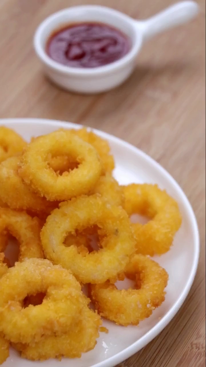 香酥鱿鱼圈的做法