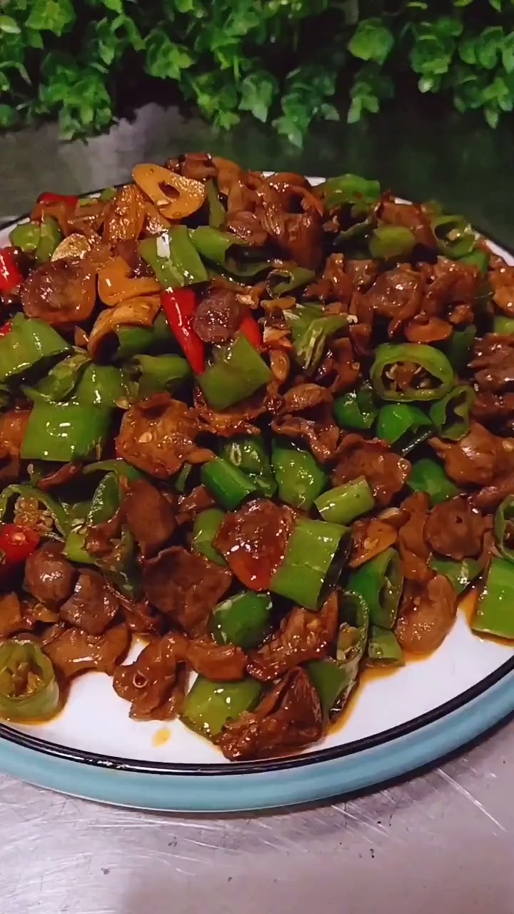 双椒爆鸡胗我替你们先体验啦!老费米饭了!