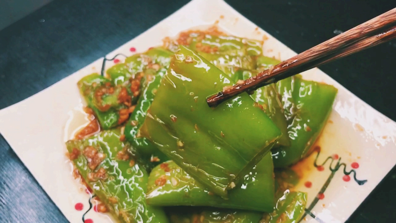 虎皮青椒怎么做最好吃,开胃又下饭