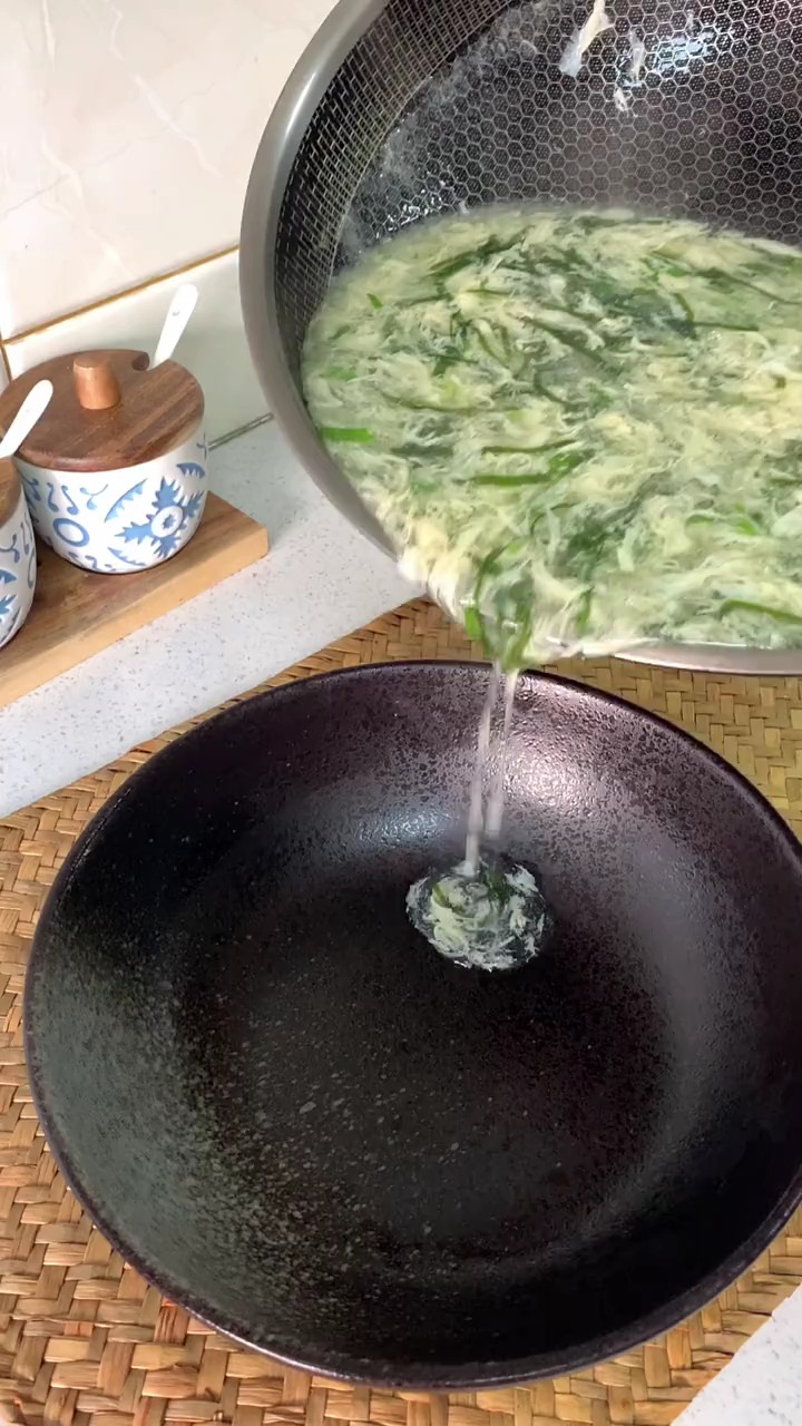 裙带菜蛋花汤