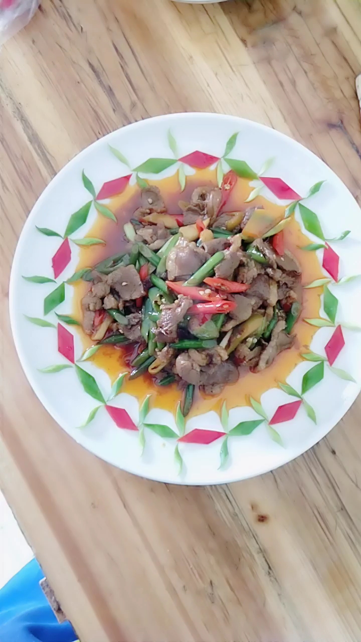 黑椒鸭脯肉,辣味中带着浓浓的黑椒味,非常好吃!