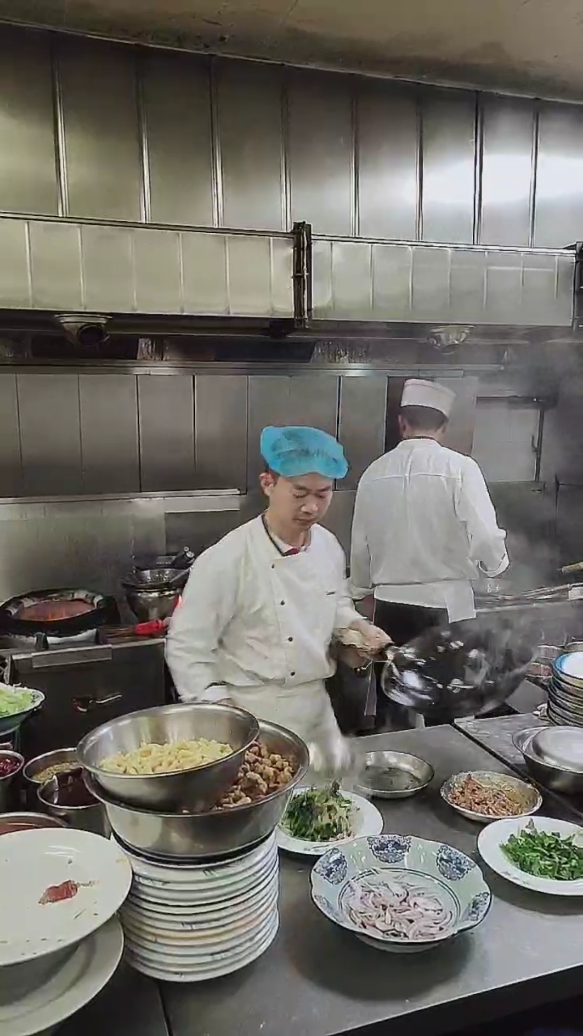 #美食#最真实的后厨炒菜