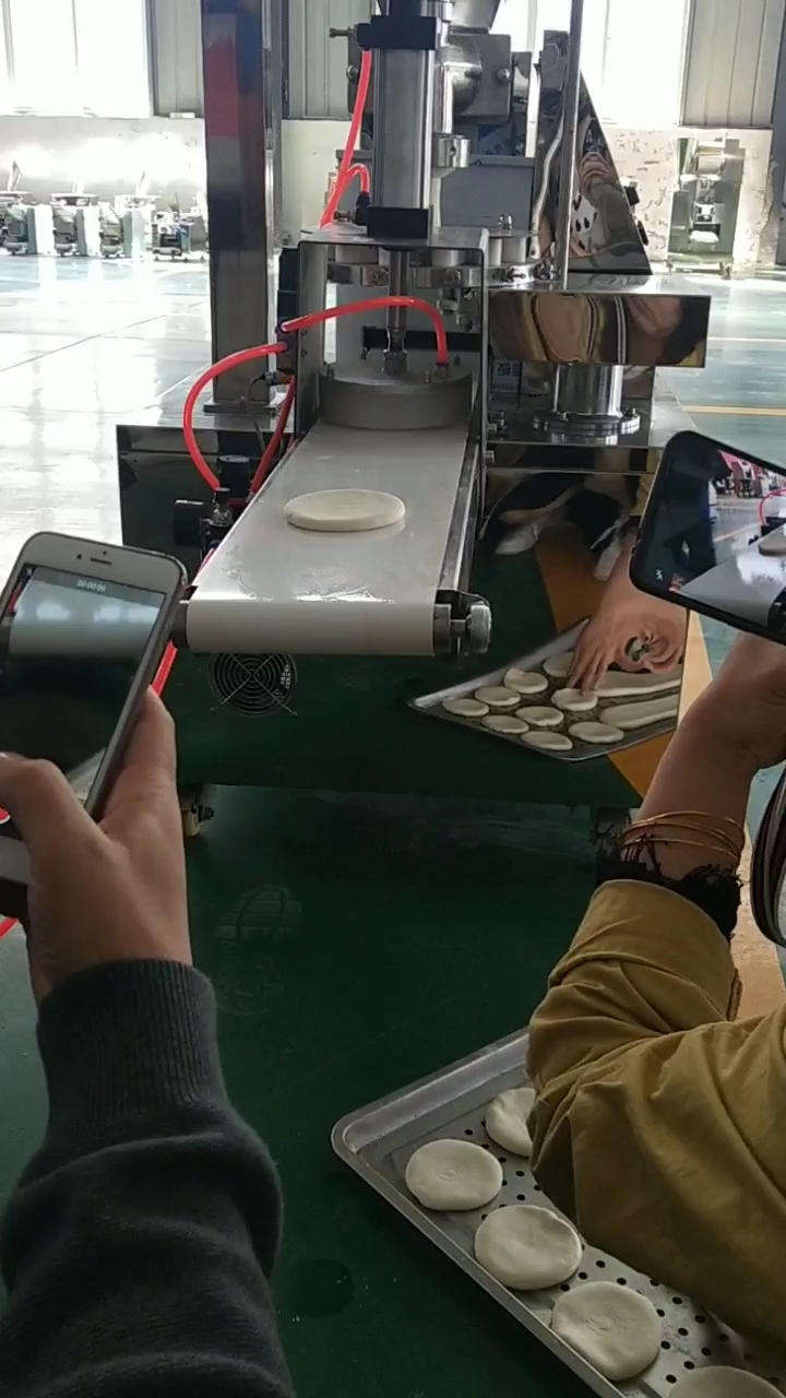 新型包子机,能做包子也能做馅饼
