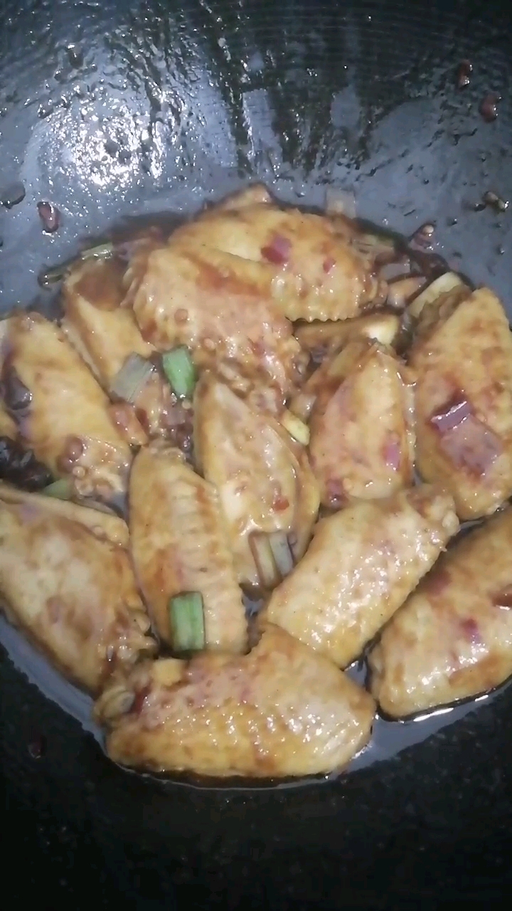 红烧鸡翅膀!