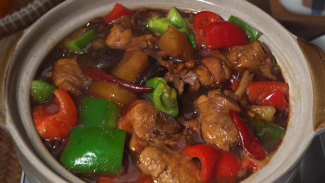 #美食看中国#厨房小白也能学会的黄焖鸡,比外面的还好吃,简单零失败