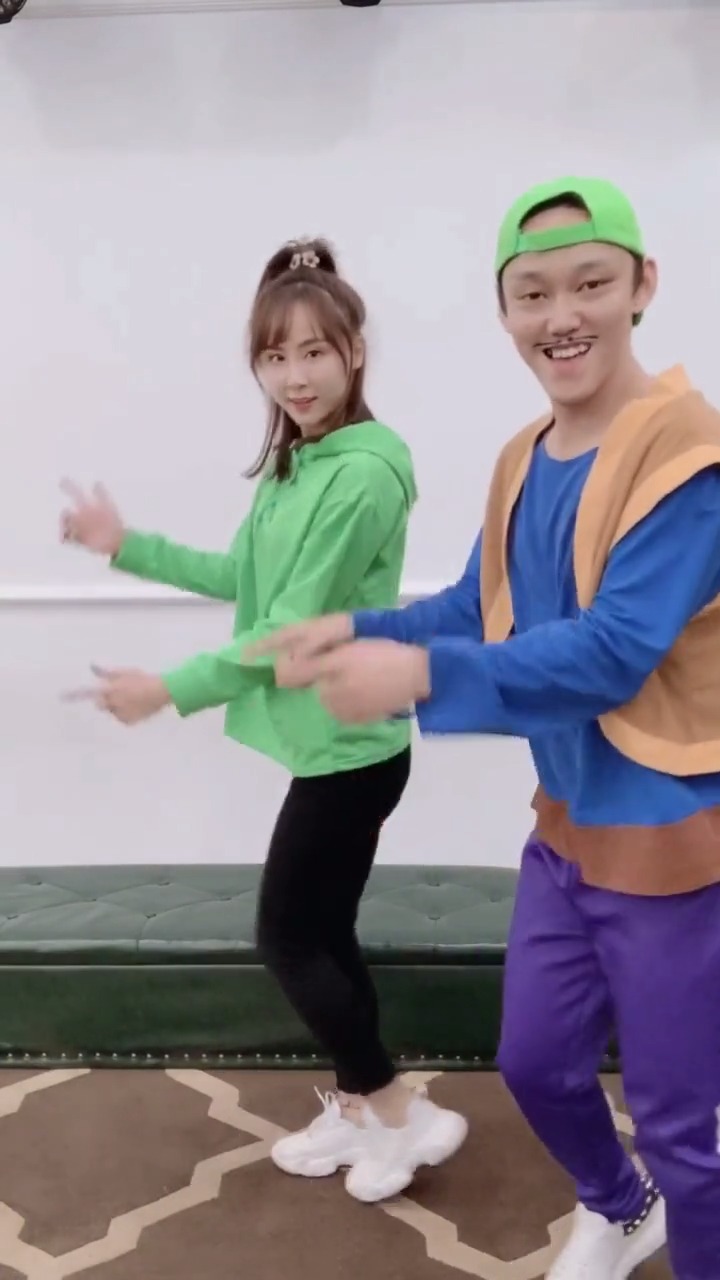 #光头强#我太帅了万人爱,狐狸不是妖性感不是sao,记得烧鸡么么哒