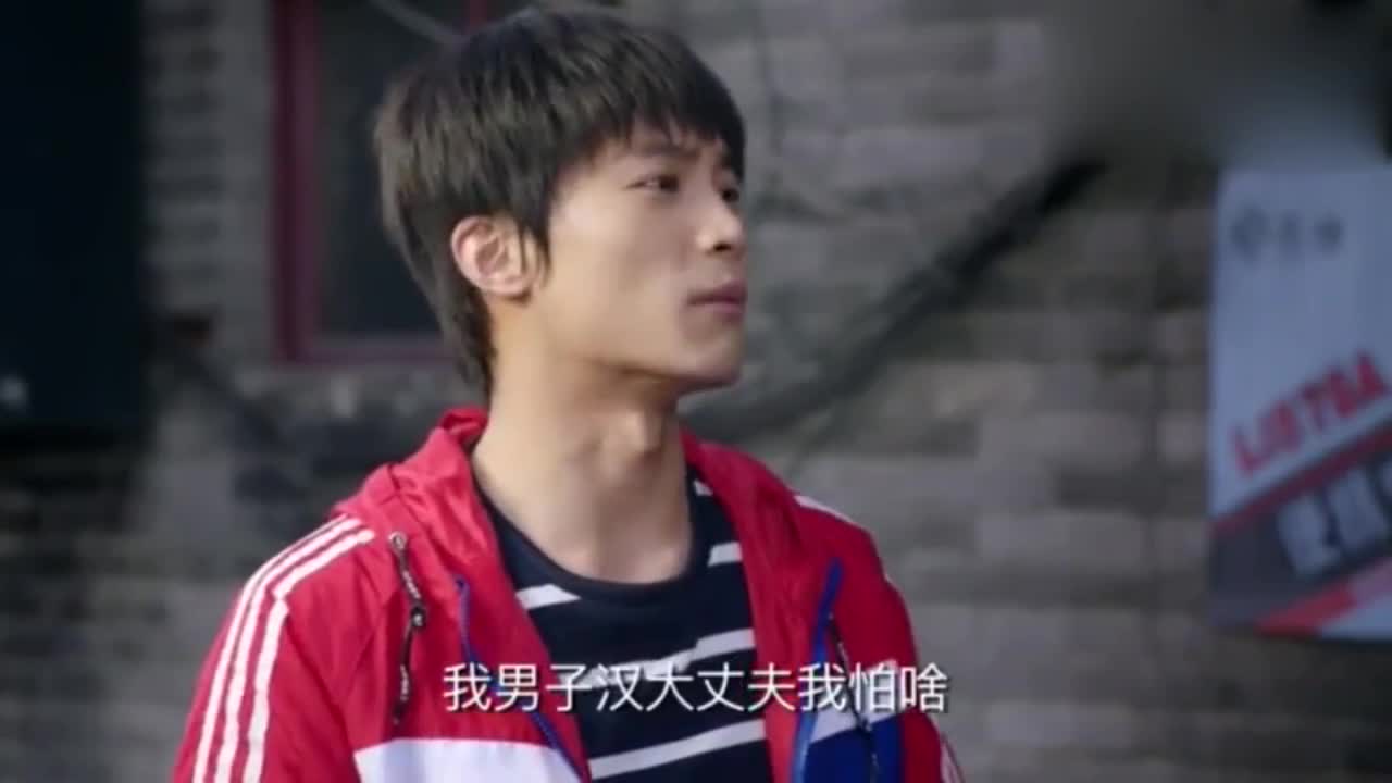 姥姥的饺子馆:方达变恋爱小天使,替四姐偷户口本让四姐偷偷结婚