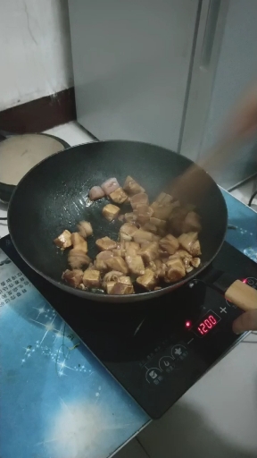 中秋节有口福,大宝拿手红烧肉