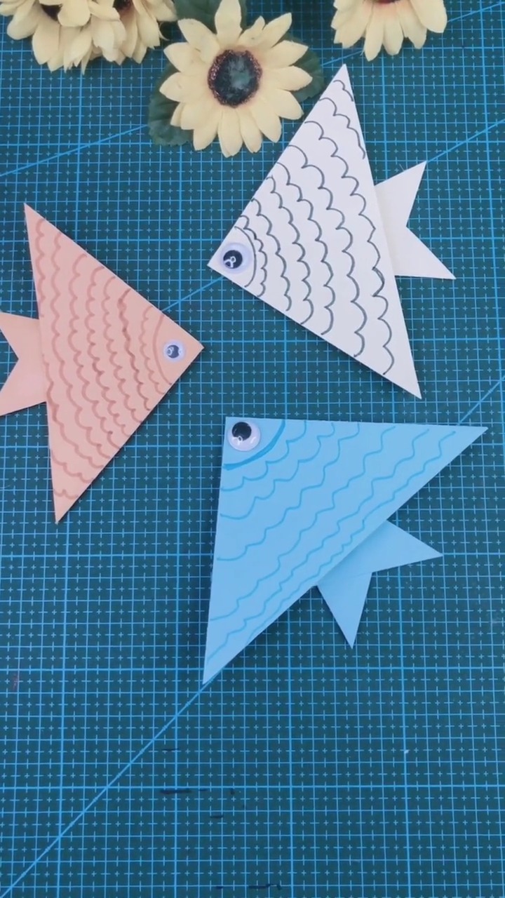 #手工制作#超级简单的小鱼折纸,你应该学会了吧