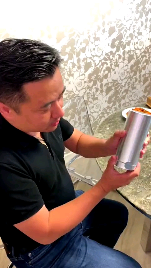 花了2999元买的蓝鱼子反重力精华居然需要激活……连柜姐都不告诉我