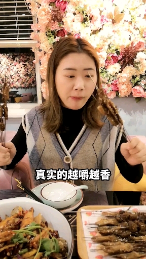 800平的川菜馆,快艾特闺蜜打卡花墙!