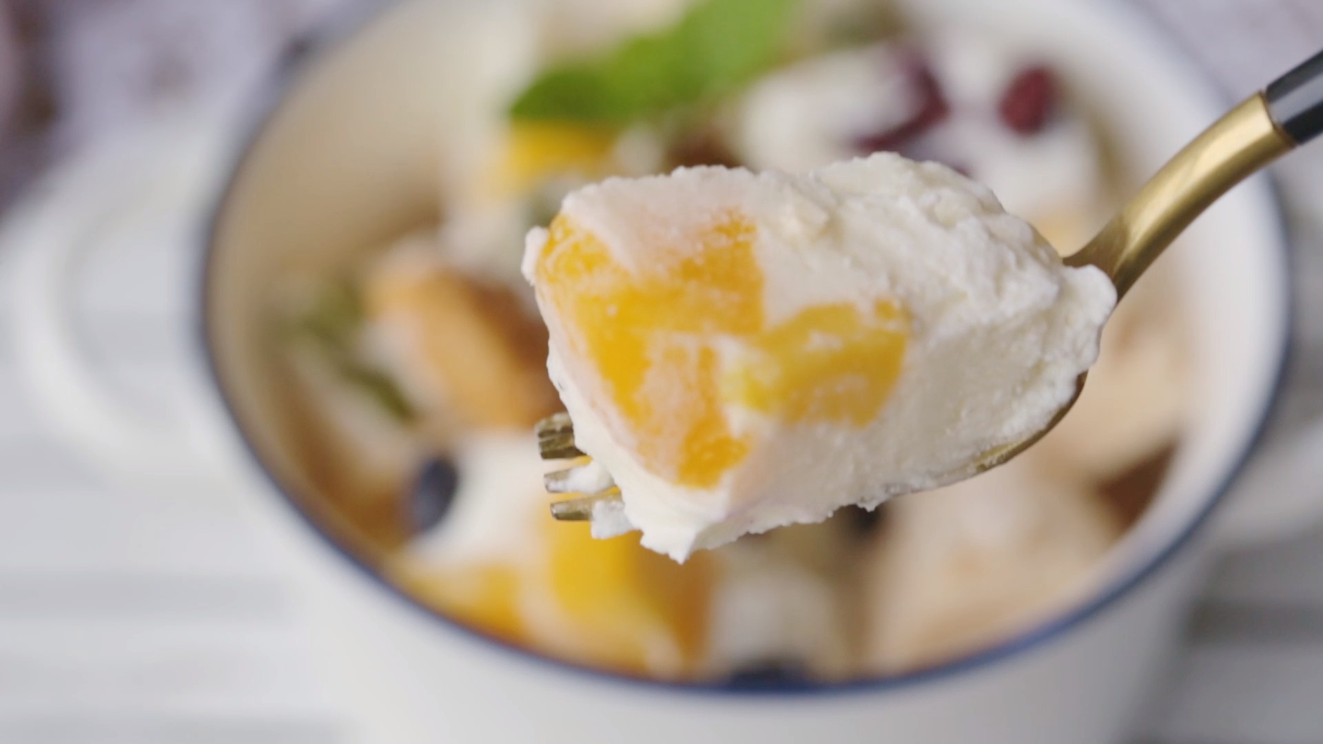 #网红炒酸奶#一次搞定3种口味低脂版冰淇淋,网红厚切酸奶块好简单