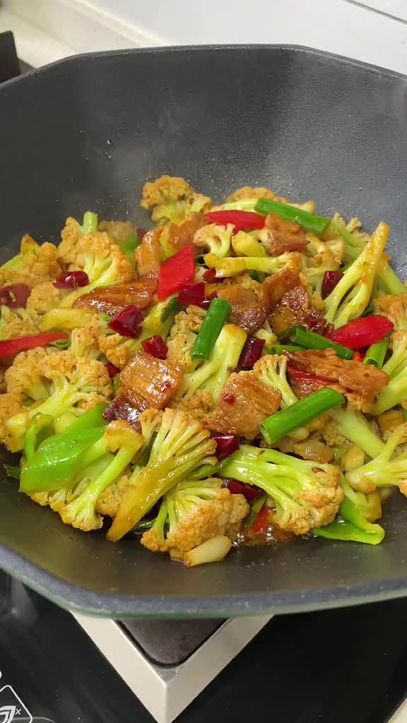#我要上热门#家常干锅花菜3块的花菜炒了一大锅好吃美味又下饭