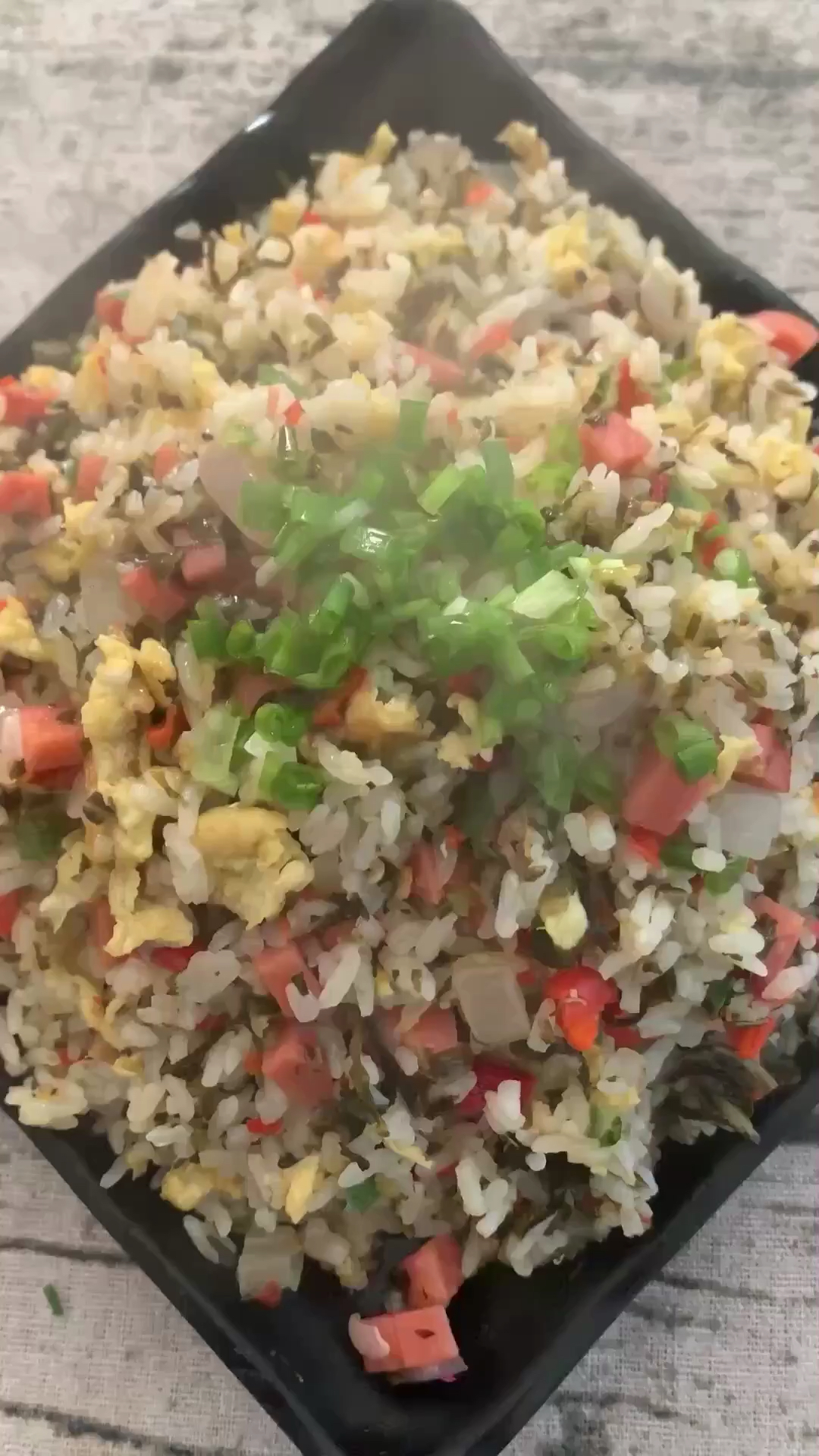 酸菜蛋炒饭