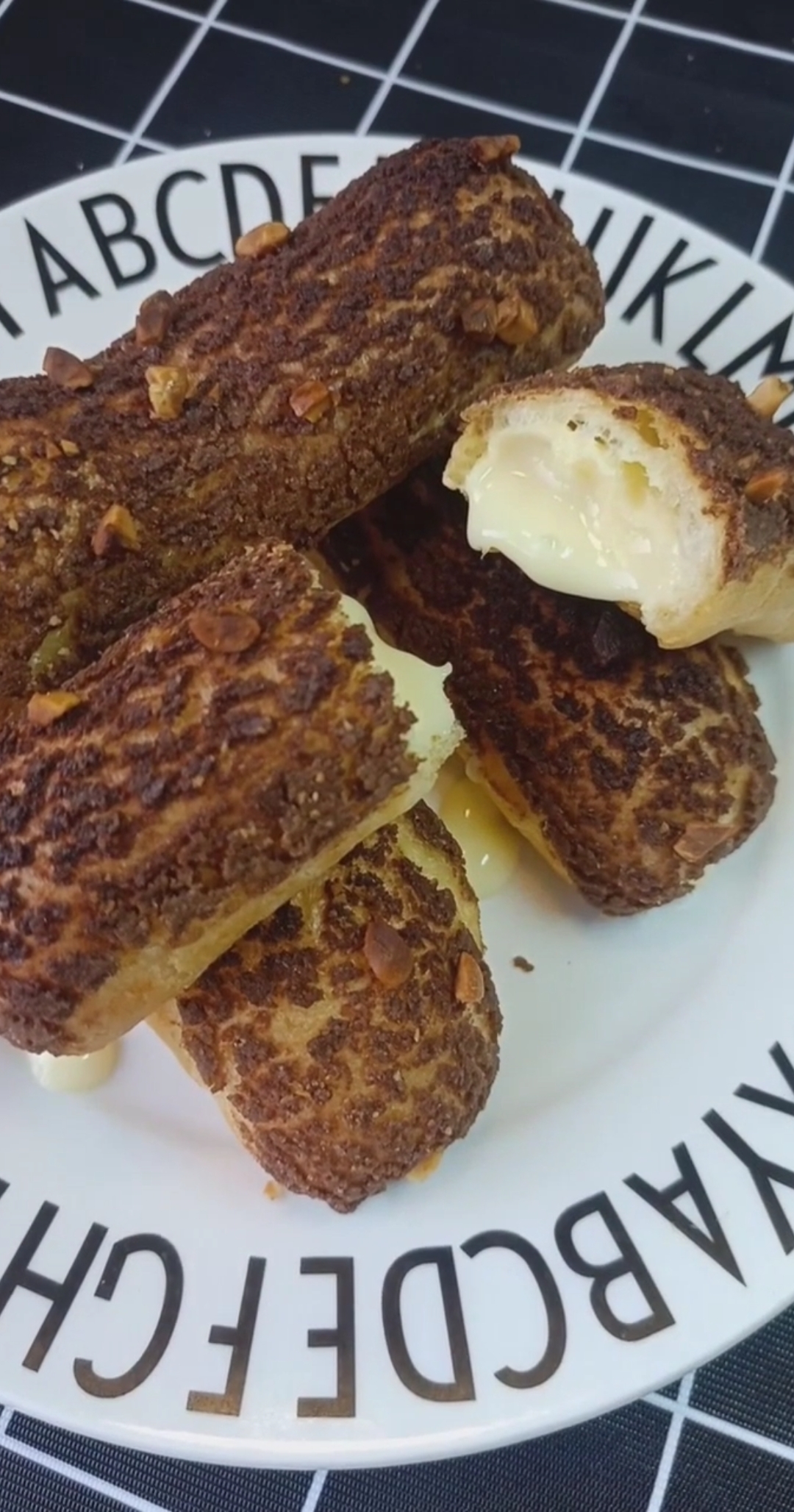 #自制美食#无奶油版法棍泡芙,特别好吃一看就会的那种哦@全民小助手