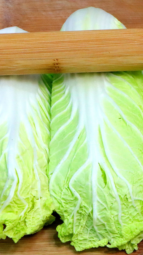 #我要上热门#白菜这做法太香了,我家10顿有9炖这样做,不炒也不炖,上桌光盘