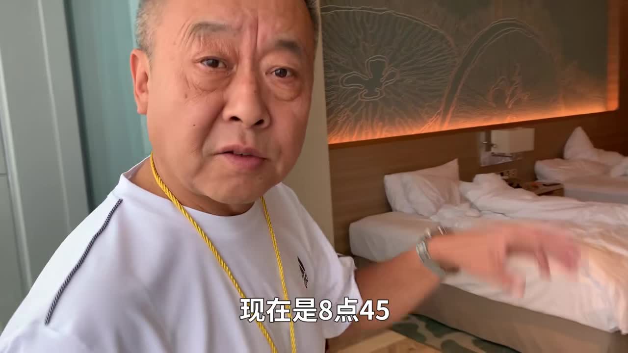 #家乡特色美食#七星级酒店的自助早餐,大爷都不知道吃什么好了