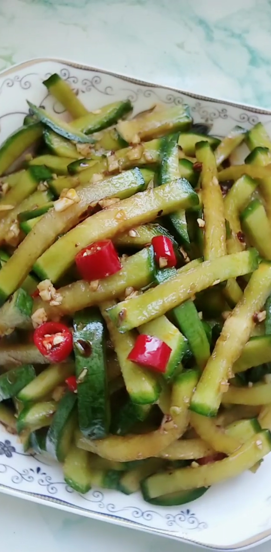 #自制美食#萝卜条这样凉拌,做成咸菜真不错!