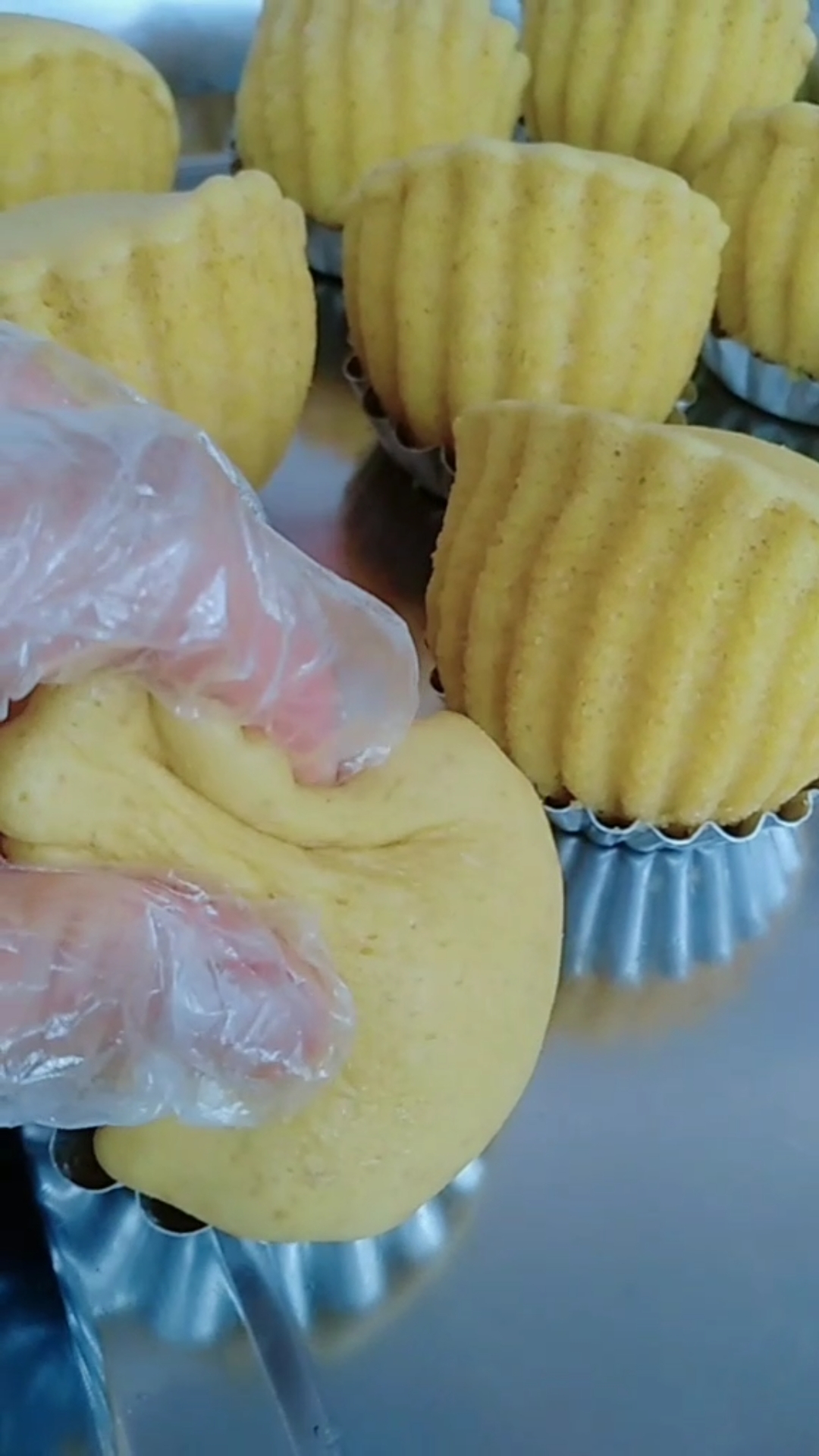 #带上全民去旅行#简单省时的蒸蛋糕做法！