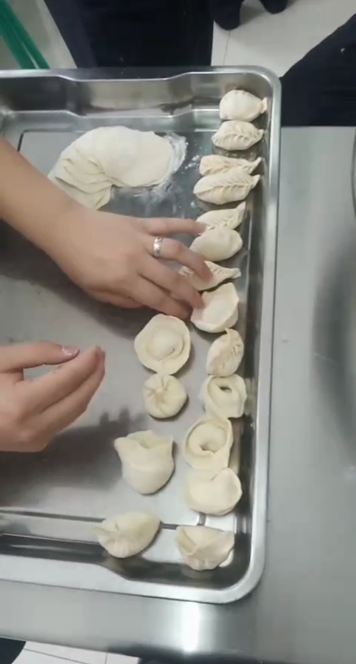 第一次包饺子
