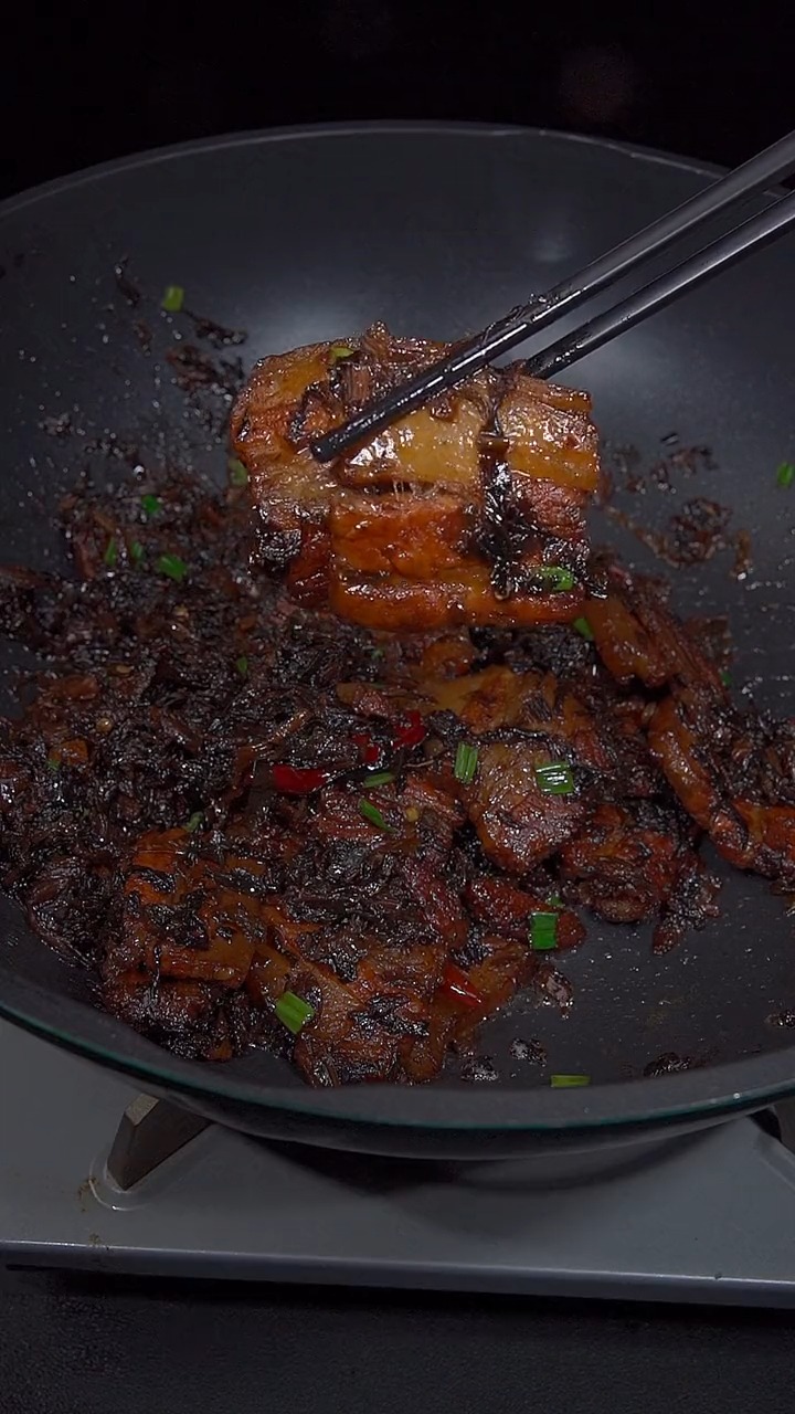 #美食#梅干菜烧肉的详细做法,喜欢的收藏