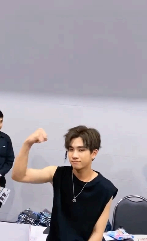 #你喜欢的样子我都有#泰星 泡芙perth王俊勇 有肌肉的小哥哥,太帅了