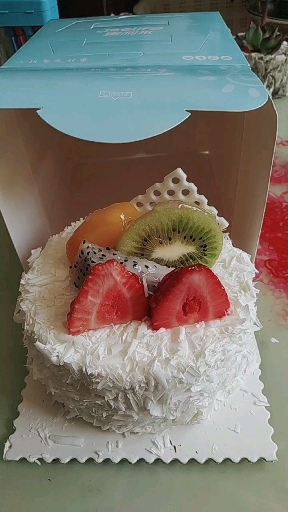 小弟送姐姐的迷你   小蛋糕  生日快乐! 