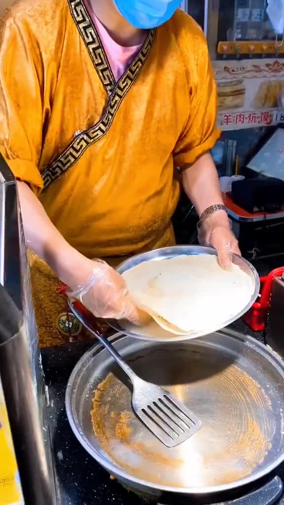 10_羊肉炕馍,开封四大名小吃之一,食材和做法都是相当简单,极具开封特色美食趣胃计划浪计划