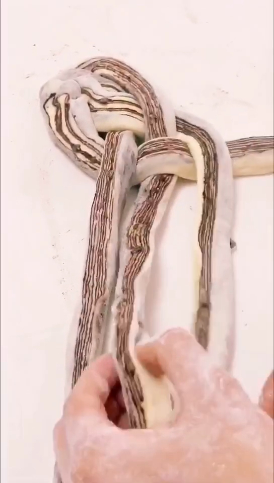 做做面包手法太赞了!你绝对学不到……