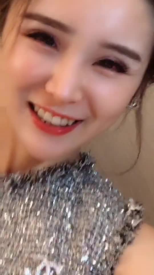 我的鱼尾纹啊给点面子好吗