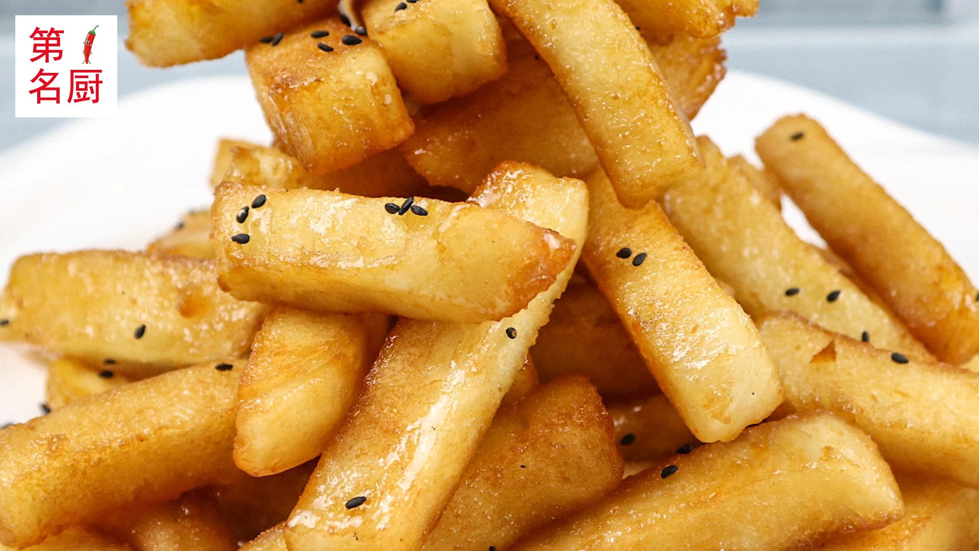 #美食#正宗的河南名菜“水激馍”,酒席上都会一抢而空,多少人儿时的回忆,收藏了