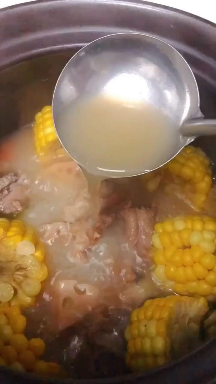 #黑暗料理之王#美味的大骨汤