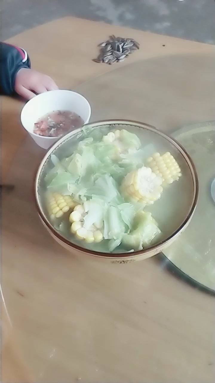 水煮玉米包菜,反正我爱