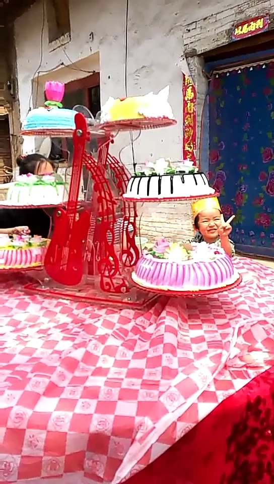 步步高升,蛋糕不错