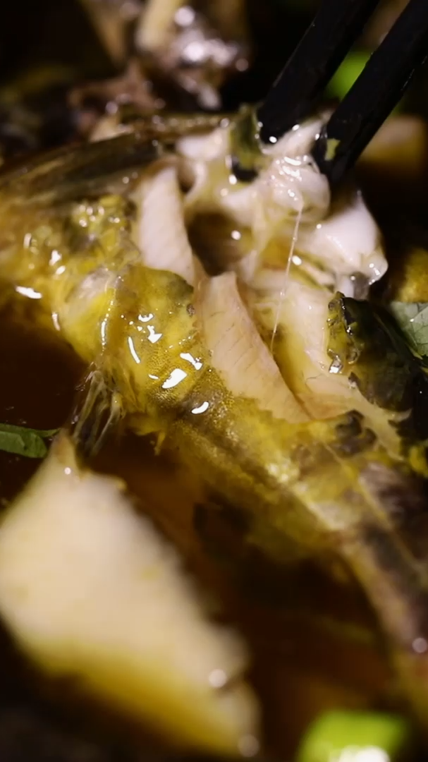 #美食#年销300w的爆款菜-“超级石锅三角峰”,秘制汤底是灵魂