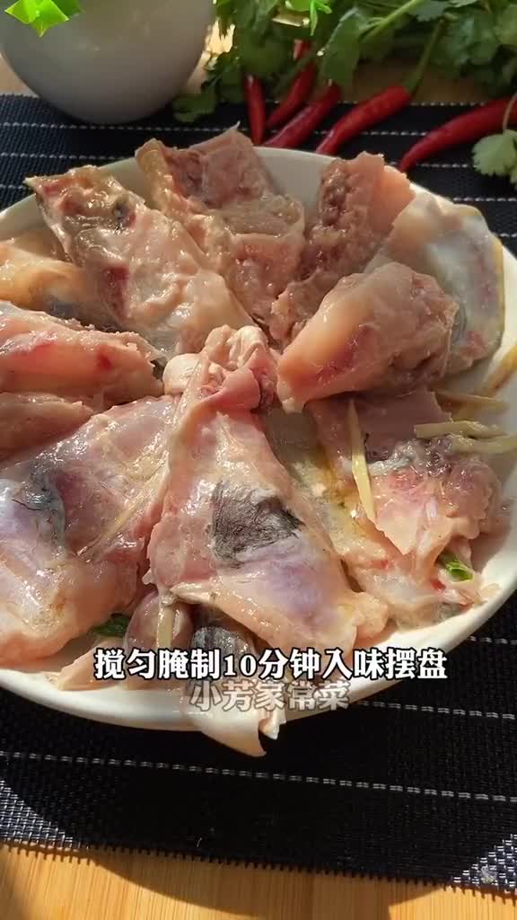 剁椒鱼头这样做又嫩又滑又入味