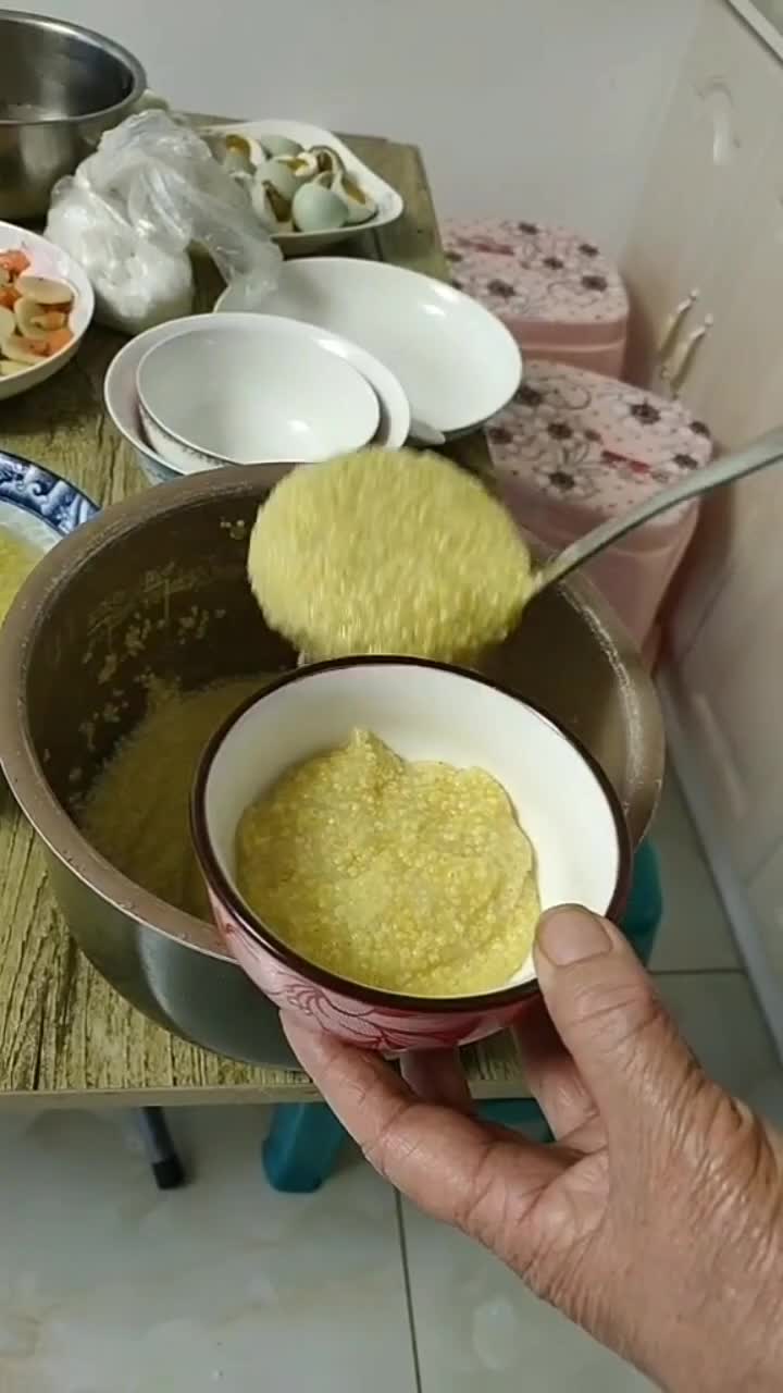 农村小米粥做到这样!你想吃吗